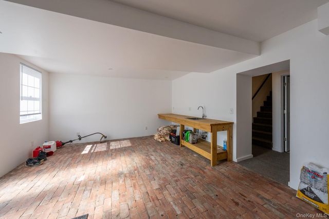 27 Walnut Street, New Windsor, NY 12553