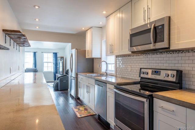 27 Walnut Street, New Windsor, NY 12553