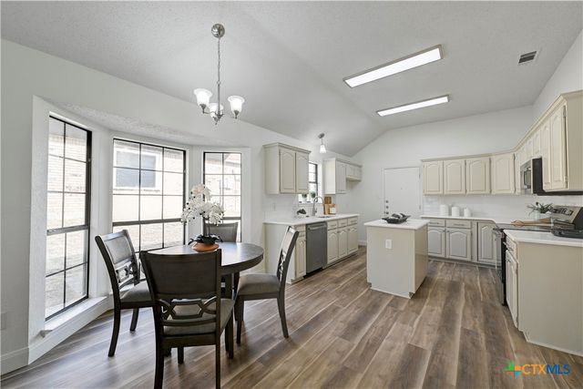 604 Arapaho Drive, Harker Heights, TX 76548