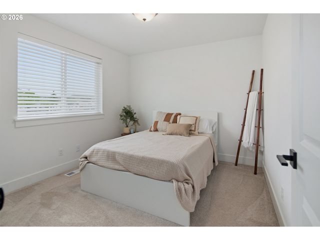 12230 Sw TRASK St, Beaverton, OR 97007