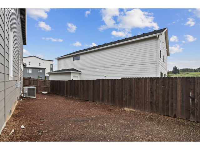 12230 Sw TRASK St, Beaverton, OR 97007