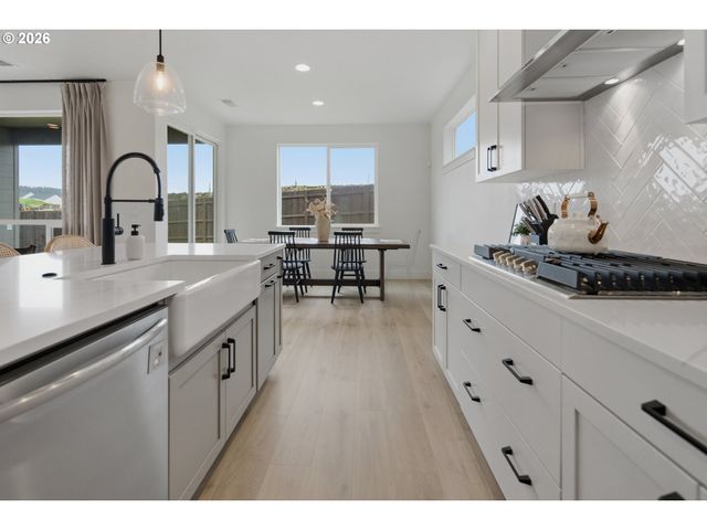 12230 Sw TRASK St, Beaverton, OR 97007