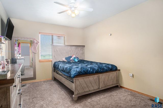 3403 -3409 W 93rd St Street, Sioux Falls, SD 57108