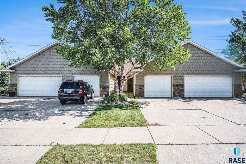 3403 -3409 W 93rd St Street, Sioux Falls, SD 57108