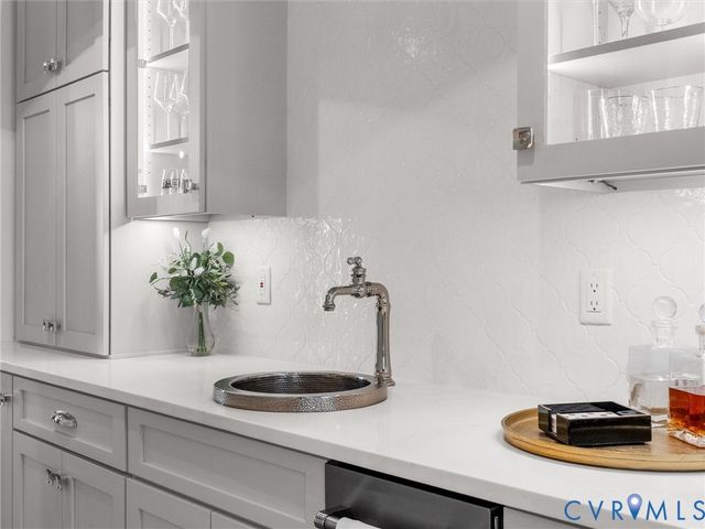 14807 Michaux Valley Cir, Midlothian, VA 23113