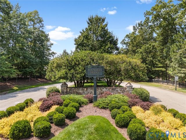 14807 Michaux Valley Cir, Midlothian, VA 23113