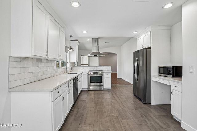 17181 N 52nd Avenue, Glendale, AZ 85308
