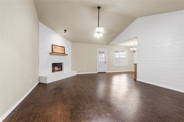 1245 N Knowles Drive, Saginaw, TX 76179