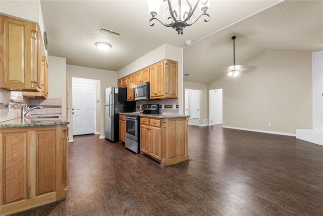 1245 N Knowles Drive, Saginaw, TX 76179