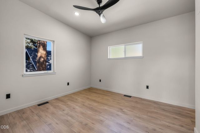 1530 NE 6th Street, Bend, OR 97701