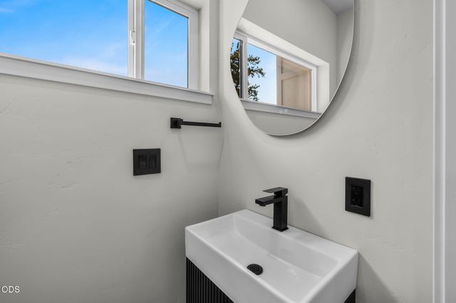 1530 NE 6th Street, Bend, OR 97701
