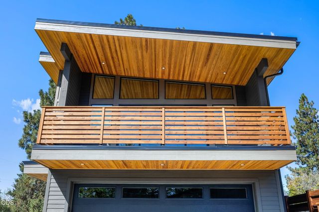 1530 NE 6th Street, Bend, OR 97701