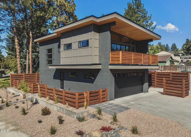 1530 NE 6th Street, Bend, OR 97701
