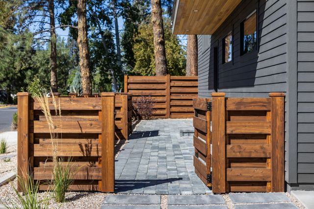1530 NE 6th Street, Bend, OR 97701