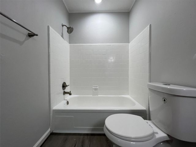 7012 Jetty Lane, Houston, TX 77072