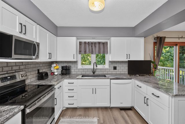 1201 SE Michael Drive, Ankeny, IA 50021