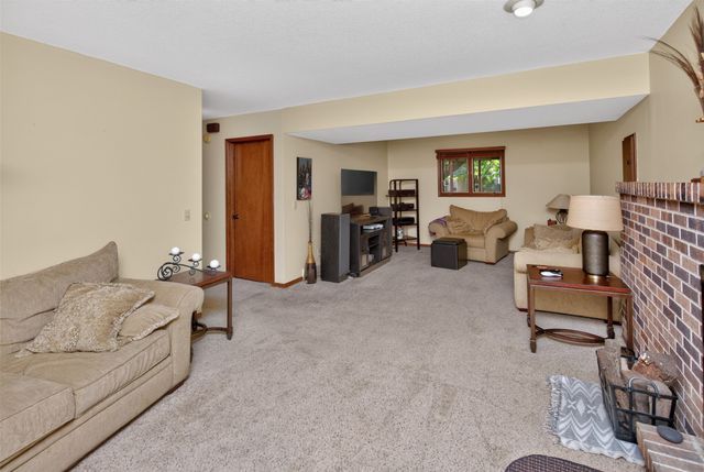 1201 SE Michael Drive, Ankeny, IA 50021