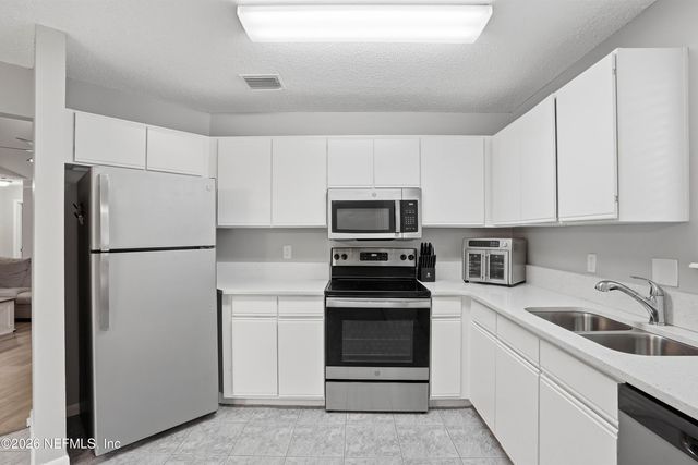 8133 MORRISTOWN Trail, Jacksonville, FL 32244