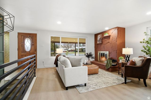 1358 E MAPLEWOOD DR, Murray, UT 84121