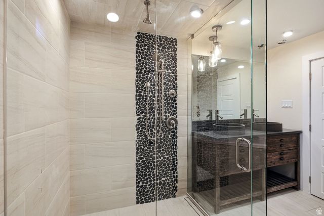 1358 E MAPLEWOOD DR, Murray, UT 84121