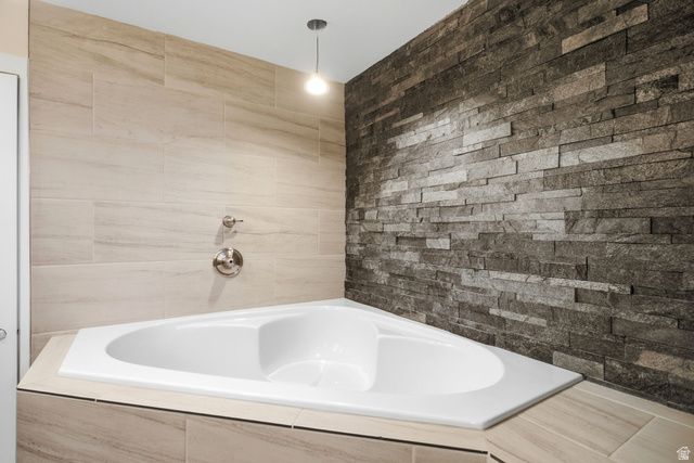 1358 E MAPLEWOOD DR, Murray, UT 84121