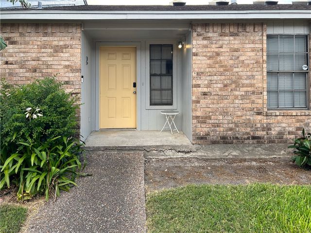 1818 Rodd Field E2, Corpus Christi, TX 78412