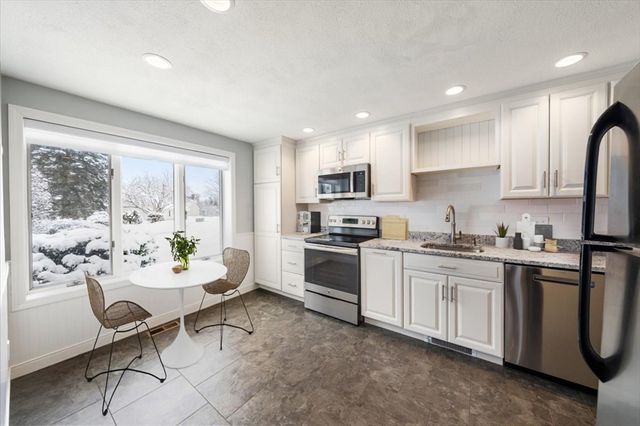 34 Spoon Way 34, North Reading, MA 01864