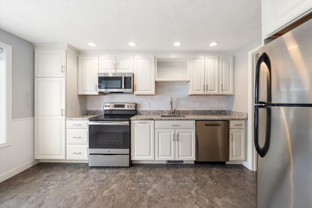 34 Spoon Way 34, North Reading, MA 01864