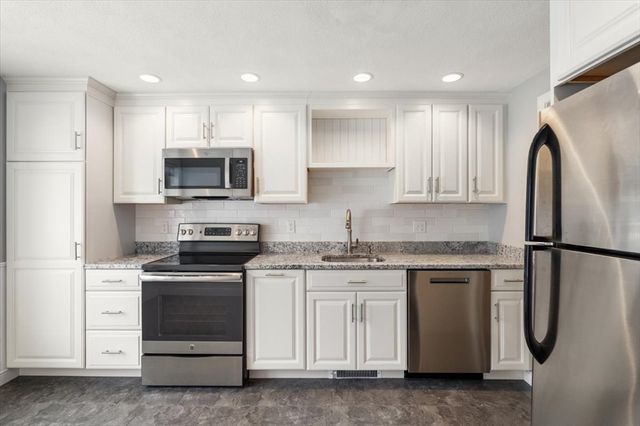 34 Spoon Way 34, North Reading, MA 01864