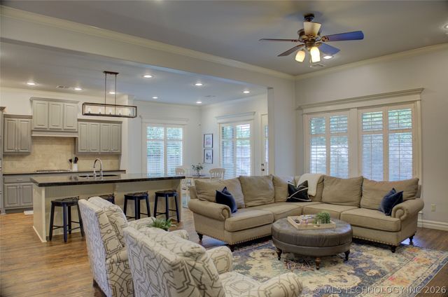 9483 E 106th Place S, Tulsa, OK 74133