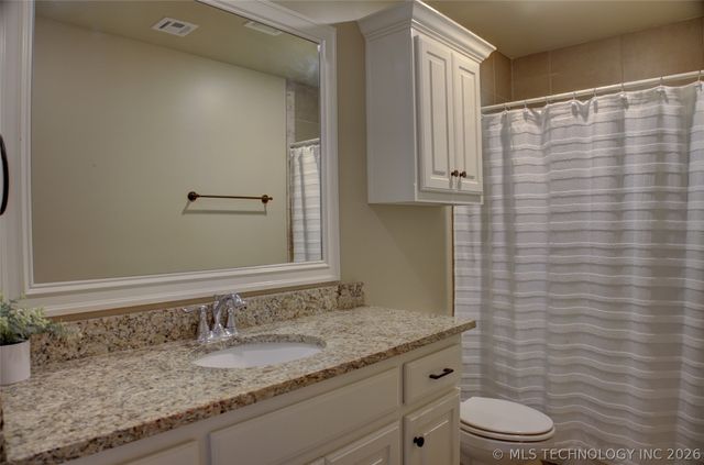 9483 E 106th Place S, Tulsa, OK 74133