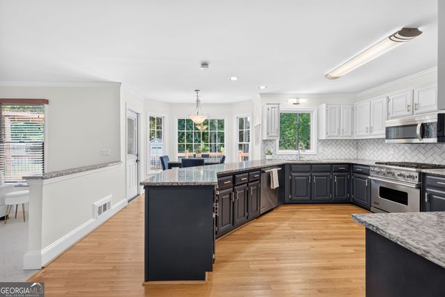 2388 Radbury Lane, Snellville, GA 30078