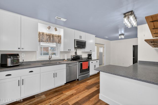 118 Jamaica Drive, Wilmington, NC 28401