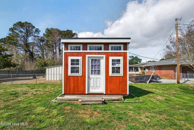 118 Jamaica Drive, Wilmington, NC 28401