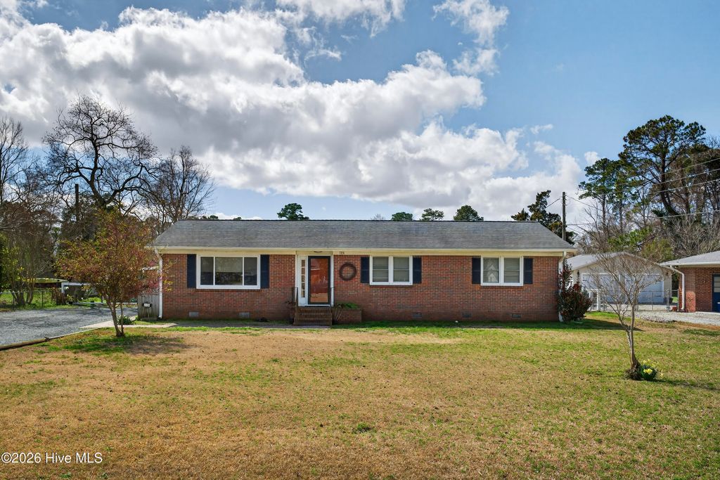 118 Jamaica Drive, Wilmington, NC 28401