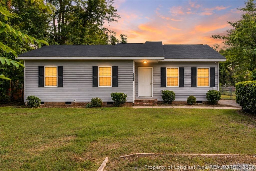 6495 Portsmouth Drive, Fayetteville, NC 28314 — exterior