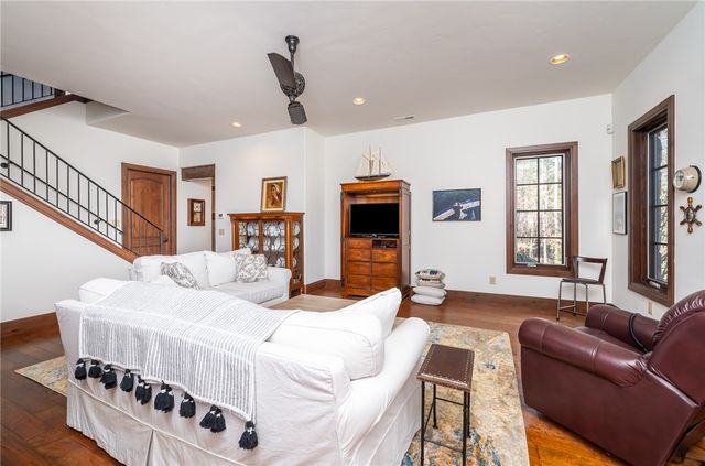 215 Long Ridge Road, Sunset, SC 29685