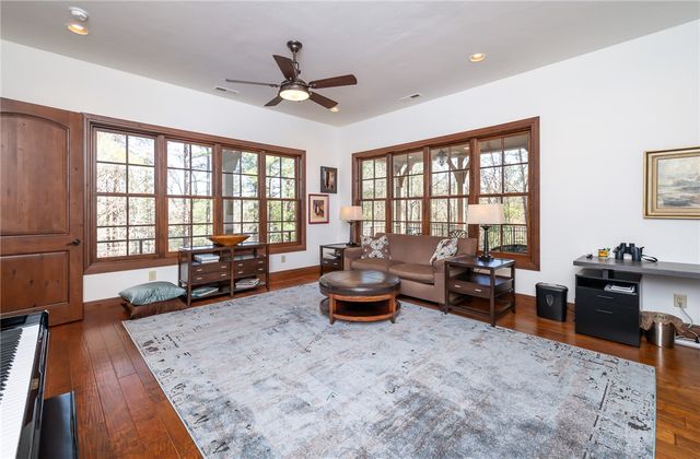 215 Long Ridge Road, Sunset, SC 29685