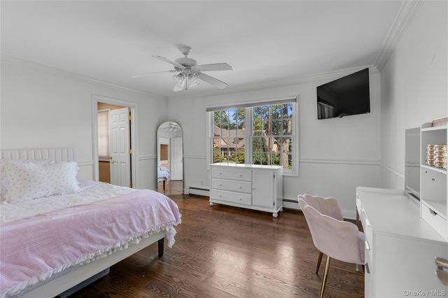 14 Whistler Hill Lane, Huntington, NY 11743