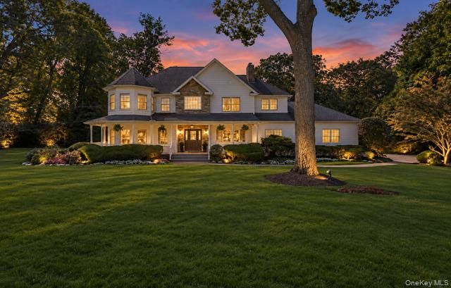 14 Whistler Hill Lane, Huntington, NY 11743