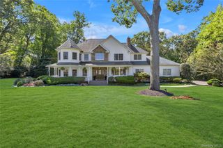 14 Whistler Hill Lane, Huntington, NY 11743