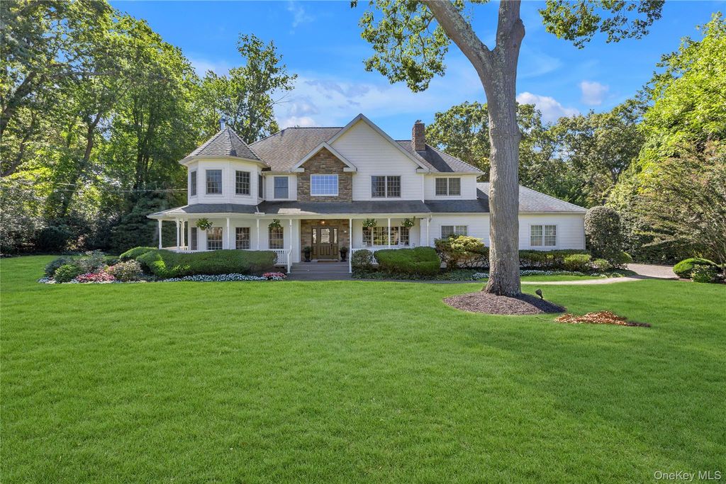 14 Whistler Hill Lane, Huntington, NY 11743 — exterior