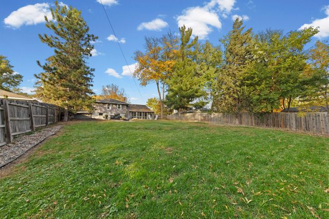 4625 Oxborough Lane, Bloomington, MN 55437