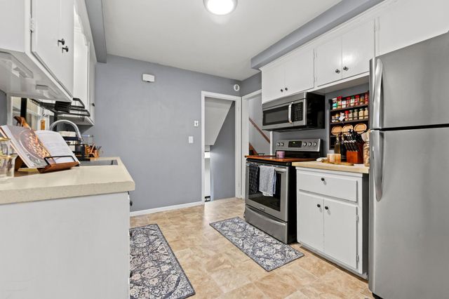 4625 Oxborough Lane, Bloomington, MN 55437