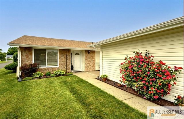227 Convent Road 227A, Monroe, NJ 08831