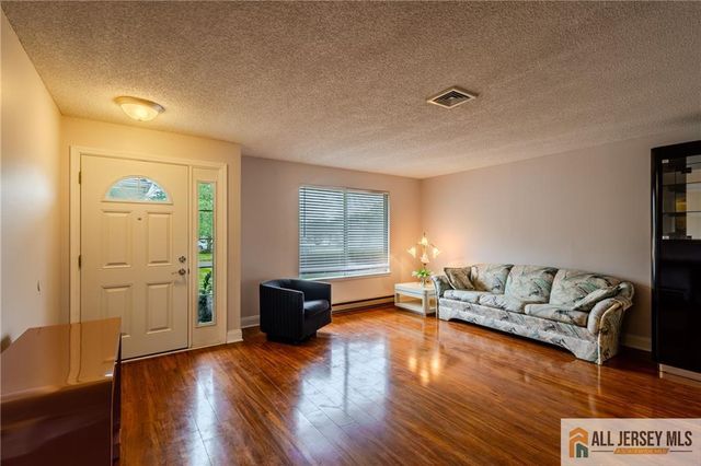 227 Convent Road 227A, Monroe, NJ 08831
