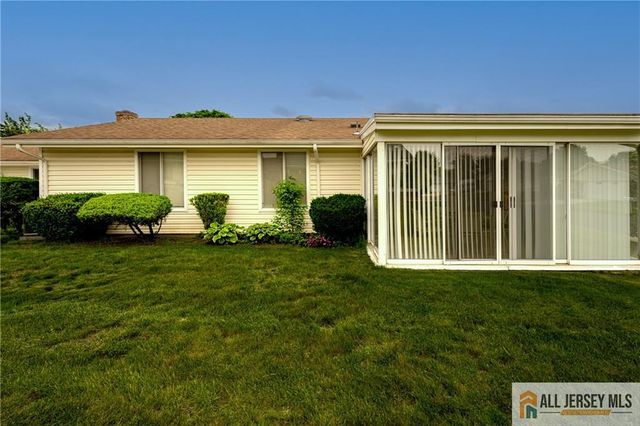 227 Convent Road 227A, Monroe, NJ 08831