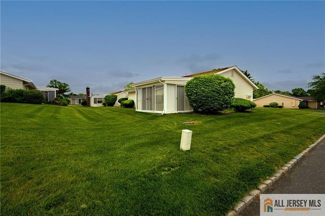 227 Convent Road 227A, Monroe, NJ 08831