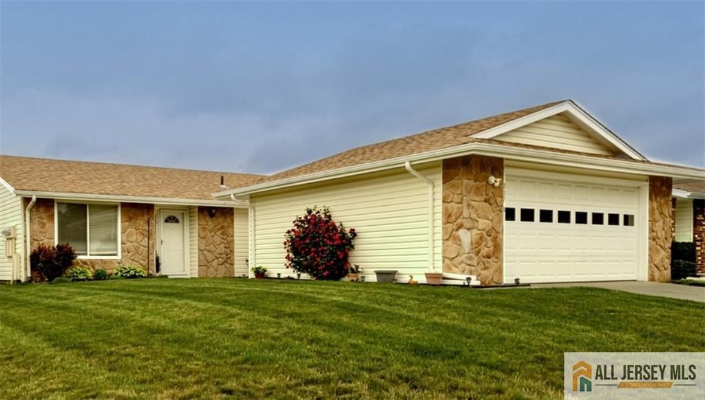 227 Convent Road 227A, Monroe, NJ 08831