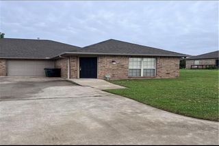 4324 Huntly Drive, Del City, OK 73115